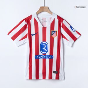 11240ab6a95a1cab7b15ba0b4c7618c0.jpg Atletico Madrid Kid's Home Kit - Jersey+Shorts 2025/26