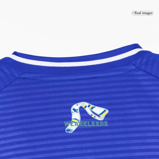 49fcfda78631b8525fd051fa3db6c5c3.jpg Leeds United Away Soccer Jersey 2025/26