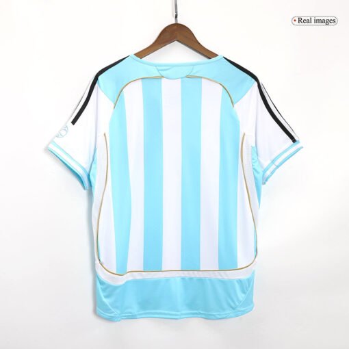 4c98ab8a8bb491c8a557c94b3c4dfd6f.jpg Argentina 2006 Home Retro Football Jersey