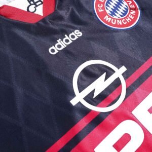 63bf5c007f02f8ae19a430f812258711.jpg Bayern Munich 1997/99 Home Retro Football Jersey