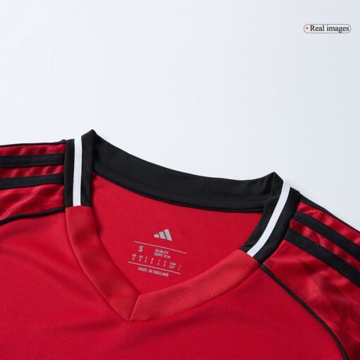 81aa16090b21043c5ee1a8b6e4873bfb.jpg Manchester United Home Long Sleeve Soccer Jersey 2025/26