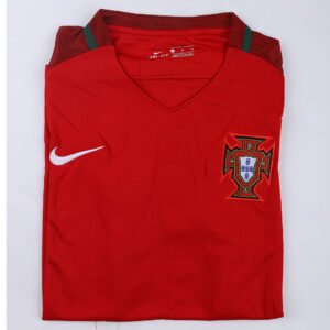 905382eb114a3111fae8c8f8a89940e9.jpg Portugal 2016 Home Retro Football Jersey
