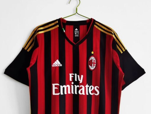 AC_Milan_Home_Jersey_2013_14_4.jpg KAKA' #22 AC Milan 2013/14 Home Retro Soccer Jersey