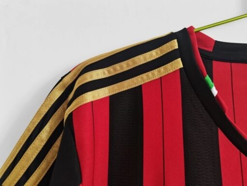 AC_Milan_Home_Jersey_2013_14_5.jpg KAKA' #22 AC Milan 2013/14 Home Retro Soccer Jersey