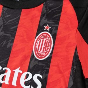 AC_Milan_Kid_s_Home_kit1.jpg AC Milan Kid's Home Kit - Jersey+Shorts 2025/26