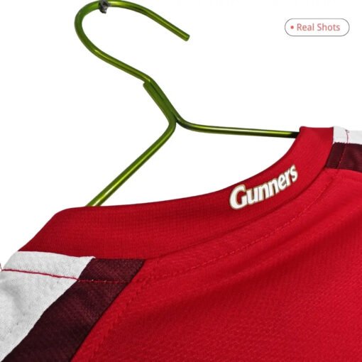 Arsenal_200810_Home_Retro_Football_Jersey_6.jpg Arsenal 2008/10 Home Retro Football Jersey