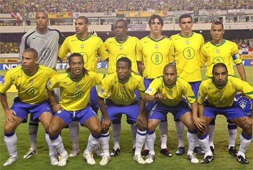 Brazil_2004_Home_Retro_Football_Jersey.jpg Brazil 2004 Home Retro Football Jersey