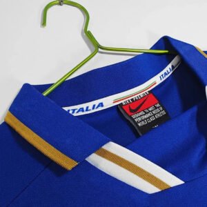 ItalyHomeJerseyEuroCup1996_2.jpg Italy 1996 Home Retro Football Jersey