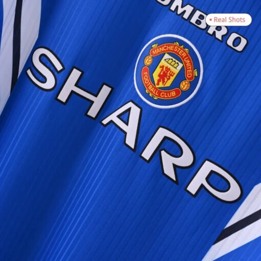 Keane_16_Retro_Manchester_United_Third_Jersey_199698_6.jpg CANTONA #7 Manchester United 1996/98 Third Away Retro Jersey