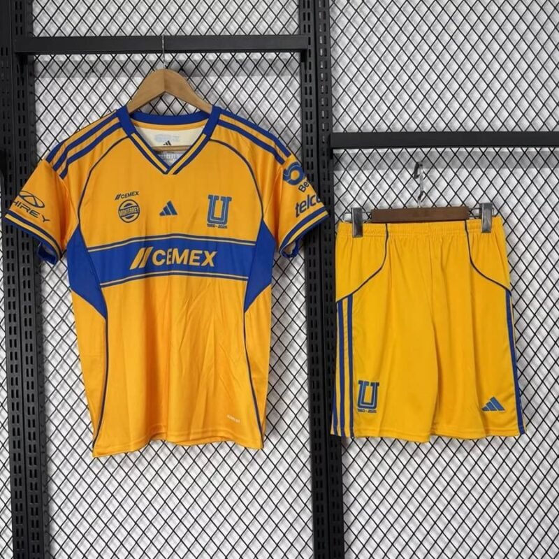 Kid_s_Tigres_UANL_Home_Kit_-_Jersey_Shorts_202526_2.jpg Kid's Tigres UANL Home Kit - Jersey+Shorts 2025/26