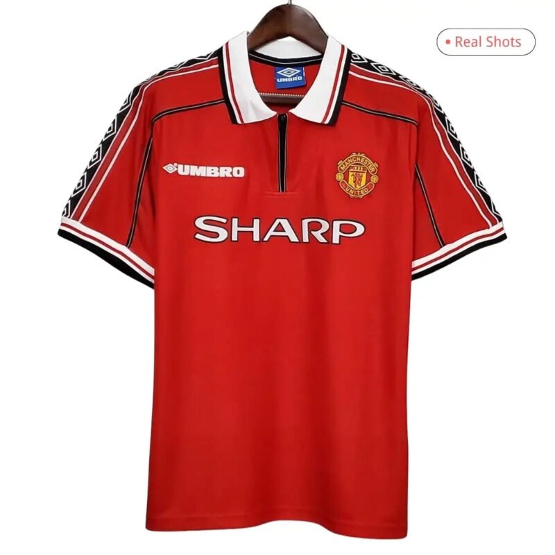 Manchester_United_199899_Home_Retro_Jersey_1.jpg Manchester United 1998/99 Home Retro Soccer Jersey