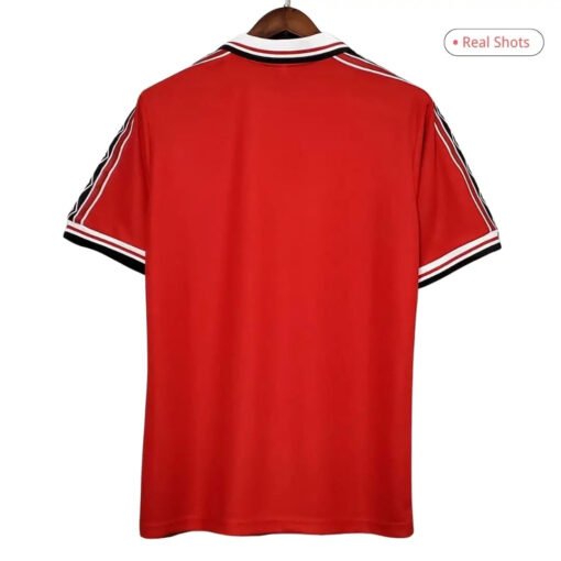 Manchester_United_199899_Home_Retro_Jersey_2.jpg Manchester United 1998/99 Home Retro Soccer Jersey