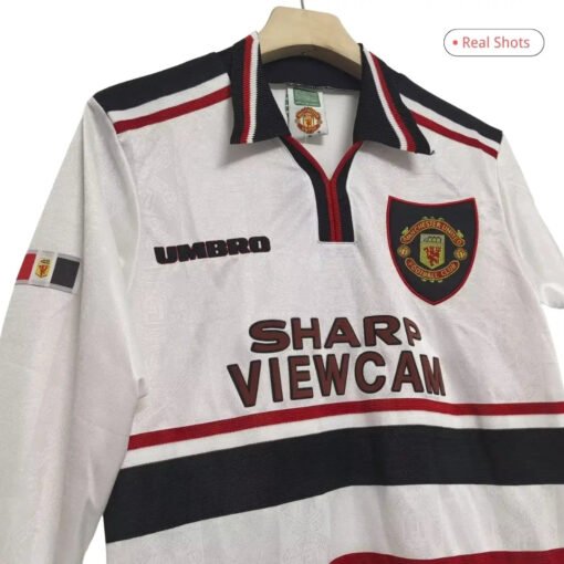 Manchester_United_199899_away_Retro_Jersey_1.jpg Manchester United 1998/99 Away Long Sleeve Retro Soccer Jersey