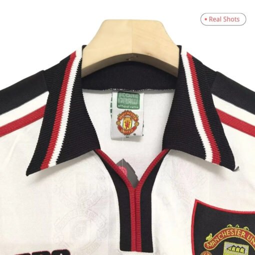 Manchester_United_199899_away_Retro_Jersey_9.jpg Manchester United 1998/99 Away Long Sleeve Retro Soccer Jersey