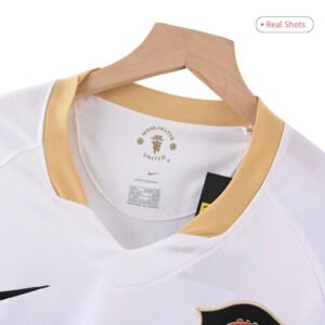Manchester_United_Away_Jersey_2006_08_2.jpg Carrick #16 Manchester United 2006/08 Retro Away Jersey