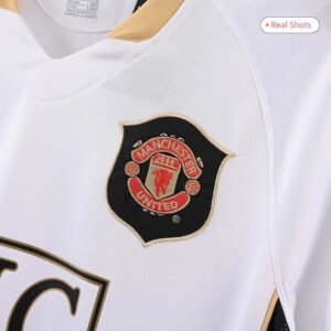 Manchester_United_Away_Jersey_2006_08_5.jpg Carrick #16 Manchester United 2006/08 Retro Away Jersey