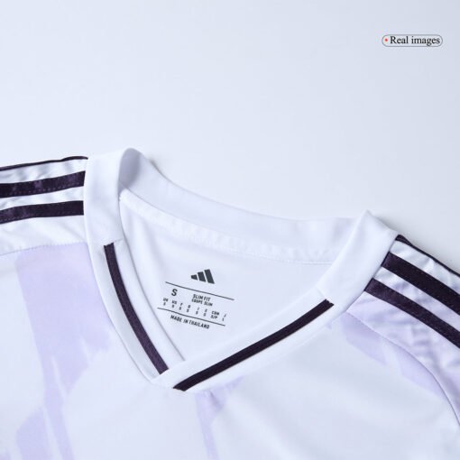 Manchester_United_Away_Soccer_Jersey_2025_26-6.jpg B.FERNANDES #8 Manchester United Away Soccer Jersey 2025/26