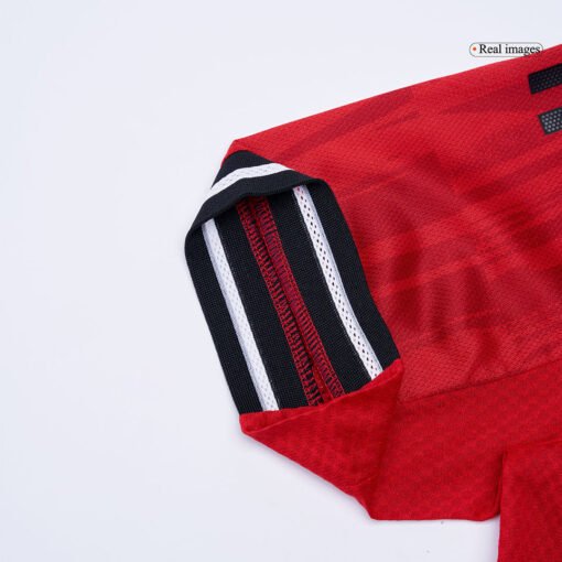 Manchester_United_Home_Player_Version_Soccer_Jersey_2025_26-9.jpg B.FERNANDES #8 Manchester United Home Player Version Soccer Jersey 2025/26