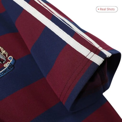 Newcastle_United_199597_Away_Retro_Soccer_Jersey_4.jpg Newcastle United 1995/97 Away Retro Soccer Jersey
