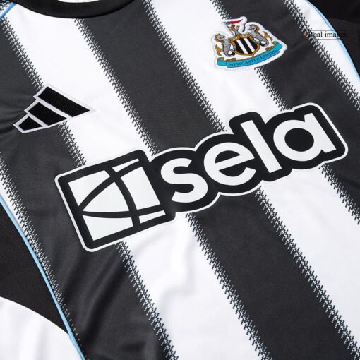 Newcastle_United_Home_Soccer_jersey_202526_5.jpg Newcastle United Home Soccer Jersey 2025/26 Black&White