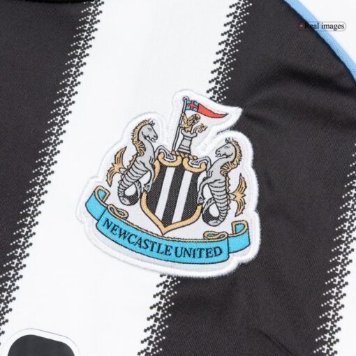 Newcastle_United_Kid_s_Home_Kit_-_Jersey_Shorts_202526_3.jpg Newcastle United Kid's Home Kit - Jersey+Shorts 2025/26