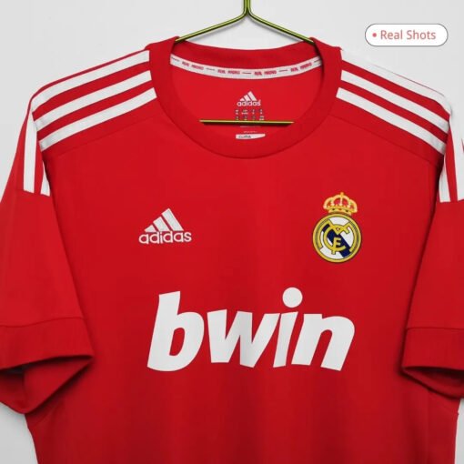 RealMadrid201112ThirdSoccerJersey_4.jpg Real Madrid 2011/12 Third Away Retro Soccer Jersey