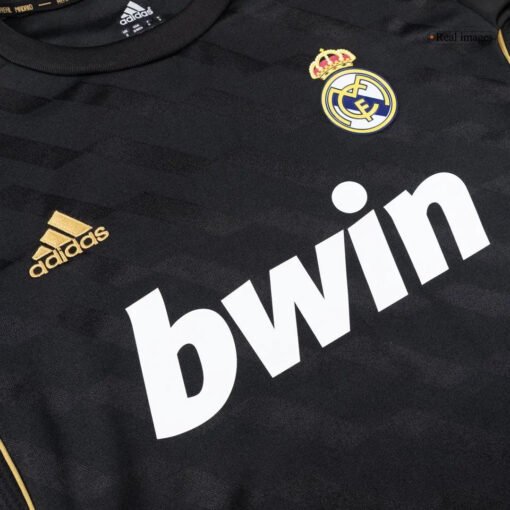 RealMadridAwayLongSleeve201112_5.jpg Real Madrid 2011/12 Away Long Sleeve Retro Soccer Jersey