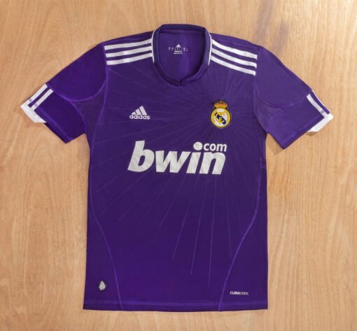 Real_Madrid_201011_Third_Away_Retro_Soccer_Jersey_6.jpg Real Madrid 2010/11 Third Away Retro Soccer Jersey