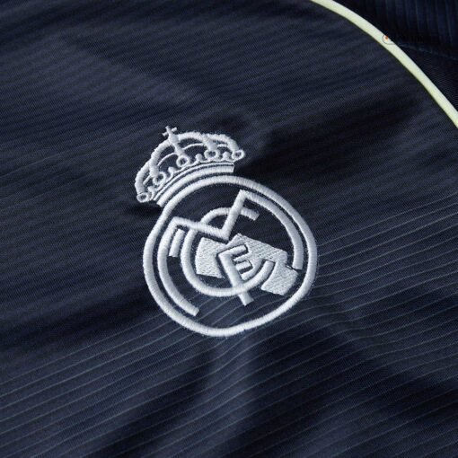 Real_Madrid_Away_Long_Sleeve_Soccer_Jersey_2025_26-6.jpg Real Madrid Away Long Sleeve Soccer Jersey 2025/26