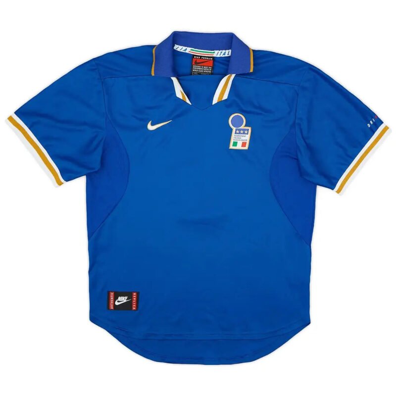 RetroItalyHomeJerseyEuroCup1996_1__1.jpg Italy 1996 Home Retro Football Jersey