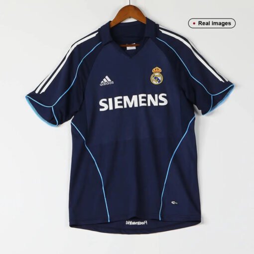RetroRealMadridAwayJersey200506_4.jpg Real Madrid 2005/06 Away Retro Soccer Jersey