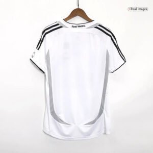 RetroRealMadridHomeJersey200607_1__1.jpg Real Madrid 2006/07 Home Retro Football Jersey