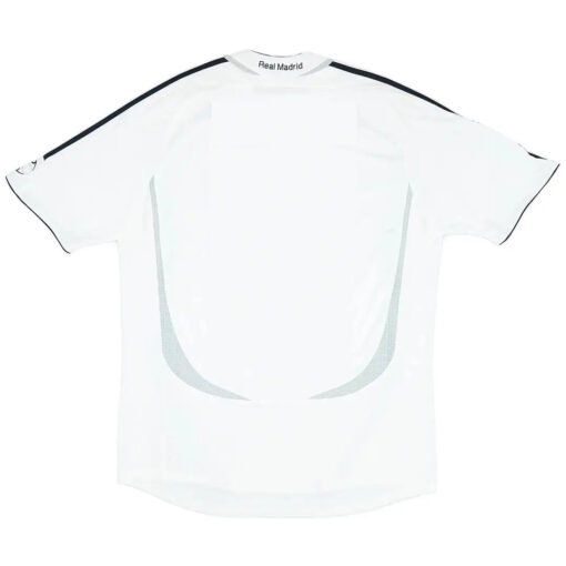 RetroRealMadridHomeJersey200607_8.jpg Real Madrid 2006/07 Home Retro Football Jersey