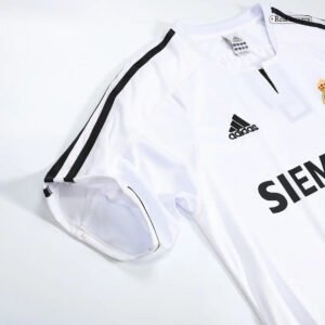 Retro_Real_Madrid_Home_Jersey_200304_4.jpg Real Madrid 2003/04 Home Retro Football Jersey