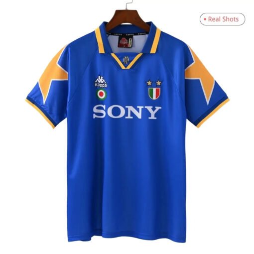 Retro_Soccer_Jersey_Juventus_Away_199596_2.jpg Retro Juventus 1995/96 Away Soccer Jersey