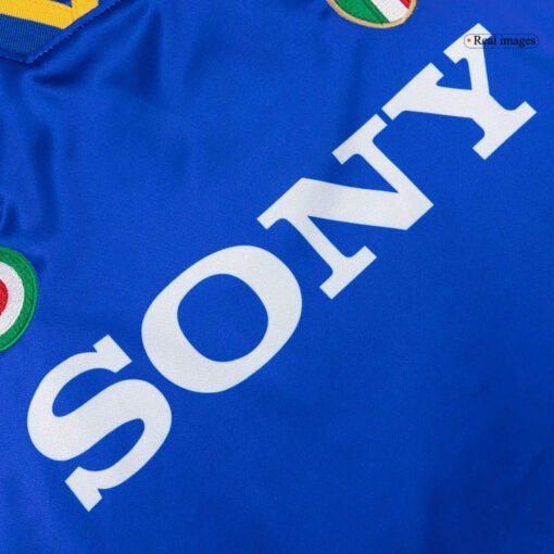 Retro_Soccer_Jersey_Juventus_Away_199596_6.jpg Retro Juventus 1995/96 Away Soccer Jersey