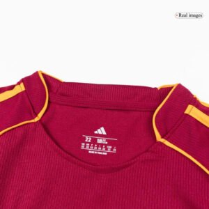 Roma_Home_Kids_Soccer_Jerseys_Kit_202526_3.jpg Roma Kid's Home Soccer Kit 2025/26 - Jersey+Shorts
