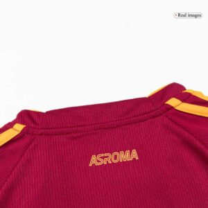 Roma_Home_Kids_Soccer_Jerseys_Kit_202526_6.jpg Roma Kid's Home Soccer Kit 2025/26 - Jersey+Shorts
