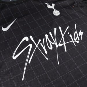 TottenhamHotspurXStrayKidsSoccerJersey2025_26_3.jpg Tottenham Hotspur X Stray Kids Soccer Jersey 2025/26
