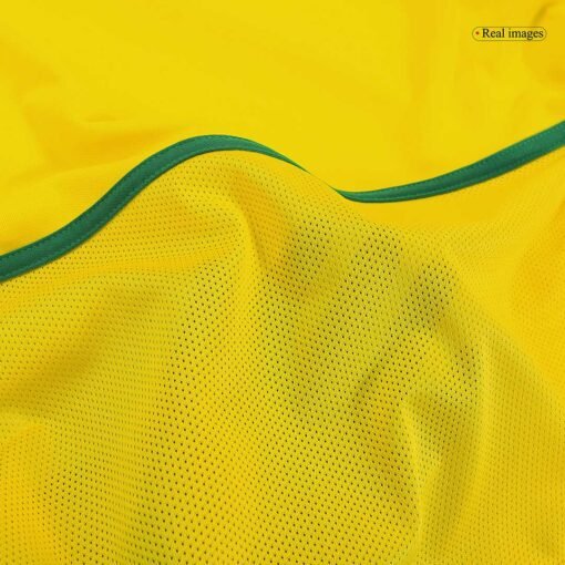 a56df6d392c6a28f1b802136838d8666.jpg KAKA' #23 Brazil 2002/03 Home Retro Football Jersey