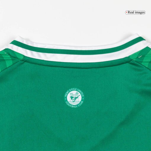 b42707c4659d6fb767a6f91b15154c0c.jpg Newcastle United Away Soccer Jersey 2025/26