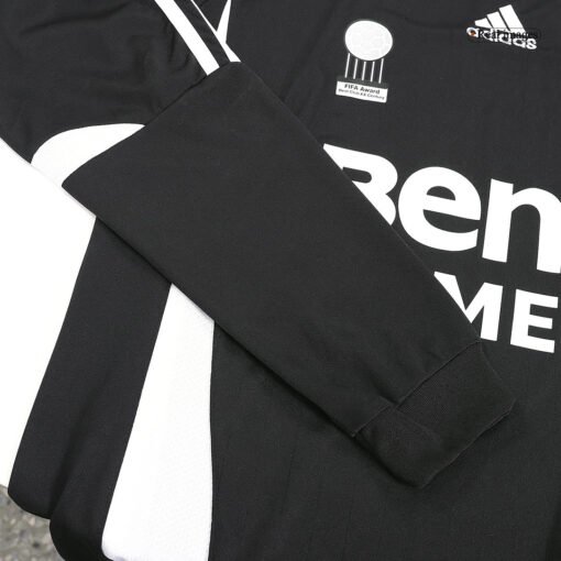 c4a41bc20d2cfd43bfe82379768df7e6.jpg Real Madrid 2006/07 Away Long Sleeve Retro Football Jersey