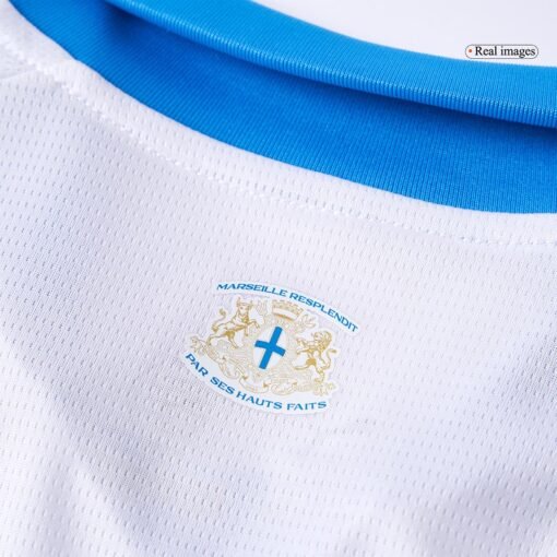 d128915d33256018bce38f22d9f68b39.jpg Marseille Kid's Home Kit - Jersey+Shorts 2025/26