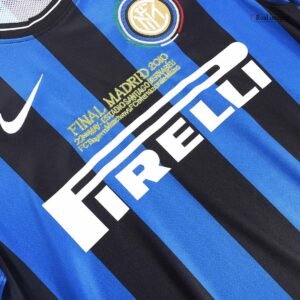 e484c8baa7488389ff03f54e960c7ef3.jpg Inter Milan 2009/10 Home Retro Football Jersey - UCL Final