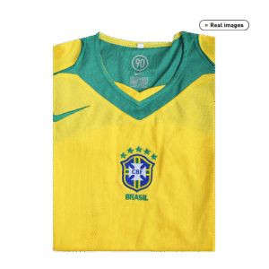 f92e3ed74c321fa2eeba904033ad76f4.png Brazil 2004 Home Retro Football Jersey