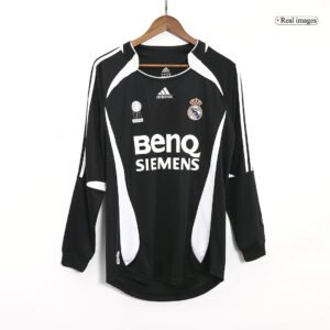 ff6b4702066c9632ecefa3b994c43eb7.jpg Real Madrid 2006/07 Away Long Sleeve Retro Football Jersey