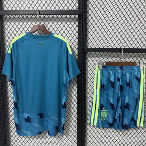 17.jpg Spain Home Goalkeeper Soccer Kit - Jersey + Shorts 2026 World Cup