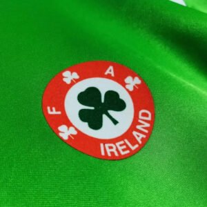 1988_90irelandhomejersey_5.jpg Retro Ireland 1988/90 Home Football Jersey