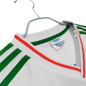 199092irelandawayjersey_5.jpg Retro Ireland 1990/92 Away Football Shirt