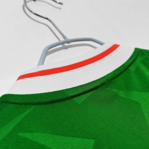 199092irelandhomejersey_1.jpg Retro Ireland 1990/92 Home Football Shirt